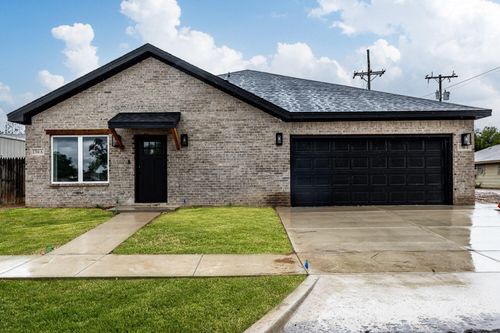 1704 Elkhart Ave, Lubbock, TX, 79416-5315 | Card Image