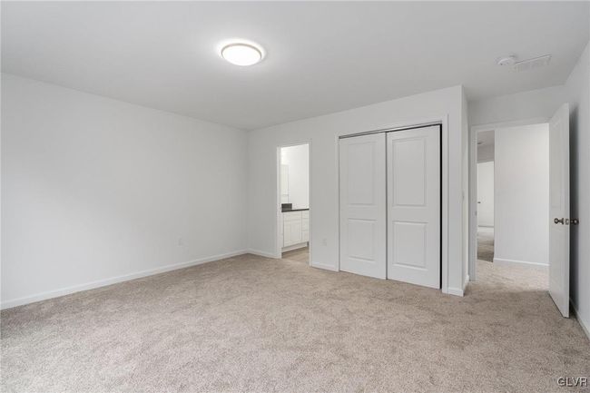 Model photos of townhomes. | Image 19