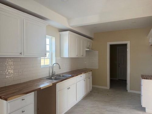 321 S 3rd Ave, Stroud, OK, 74079-4613 | Card Image