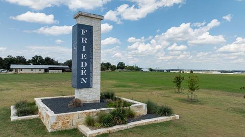 51-112 Baume Ct, Fredericksburg, TX, 78624-4841 | Card Image