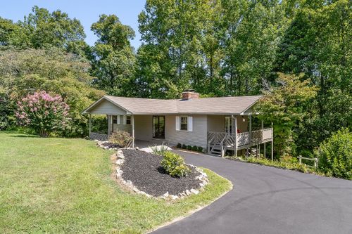 442 Rolling Acres Rd, Smithville, TN, 37166-7400 | Card Image