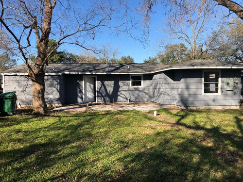 6022 Lyndhurst Drive, Houston, TX, 77033 | Card Image