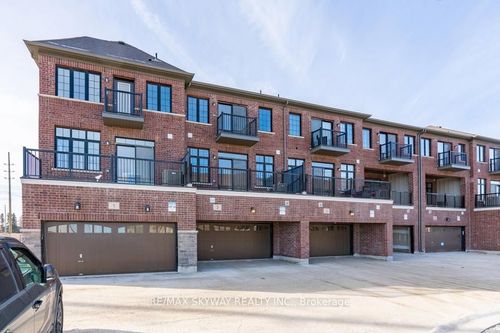 3 Petch Ave, Caledon, ON, L7C4J7 | Card Image