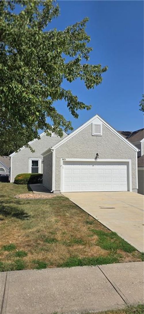9621 N Locust Dr, Kansas City, MO, 64155-2087 | Card Image
