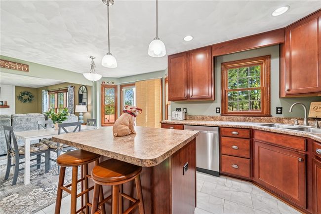 820 Christina Ct, House other with 4 bedrooms, 3 bathrooms and 2 parking in Greensburg PA | Image 5