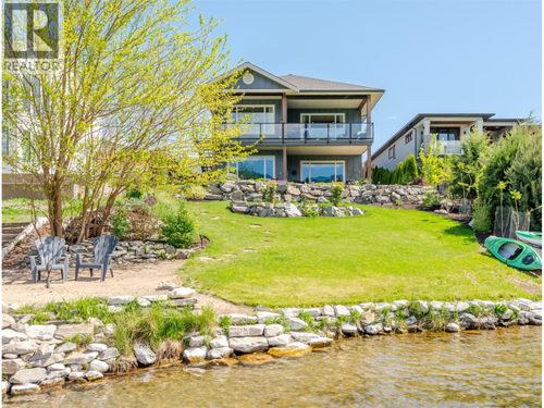 7030 Tucelnuit Drive, Oliver, BC, V0H1T0 | Card Image