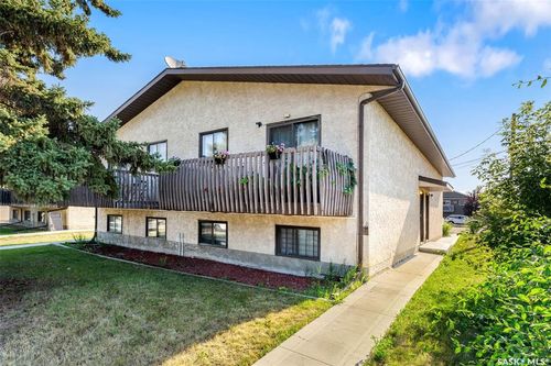 2980 5th Ave E, Prince Albert, SK, S6V6Z9 | Card Image