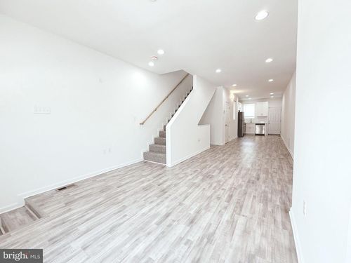 812 N Payson St, BALTIMORE, MD, 21217-1052 | Card Image