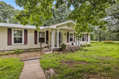 908 Bear Cub Run, Centerville, TN, 37033-5201 | Card Image
