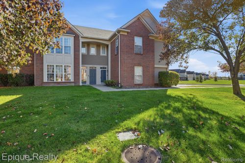 75-51848 Adler Park Dr E, Chesterfield, MI, 48051-2334 | Card Image