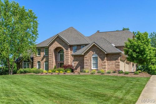 202 Fick Farm Rd, Chesterfield, MO, 63005-3639 | Card Image