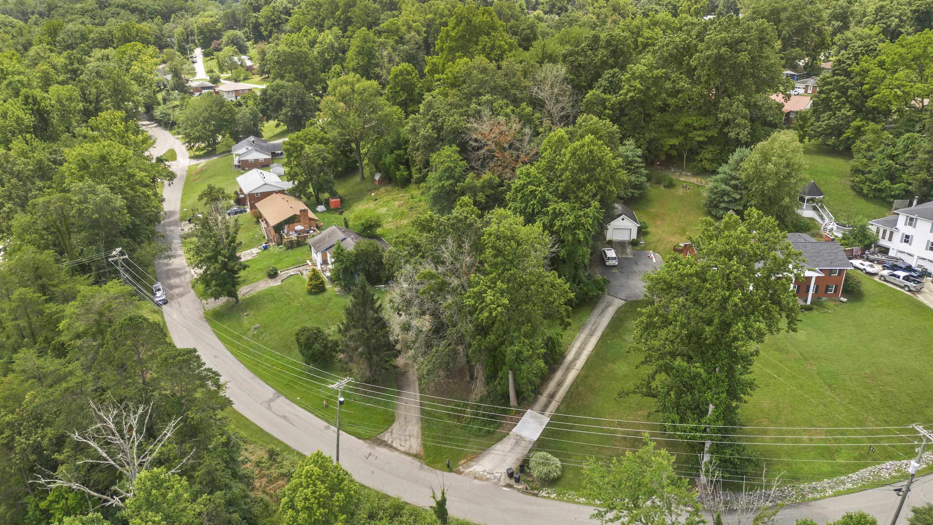 Land in Russell 5