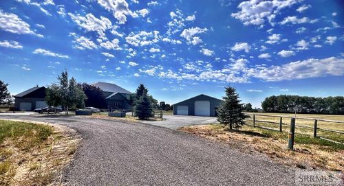 850 Hidden Estates Ln, Saint Anthony, ID, 83445-5519 | Card Image