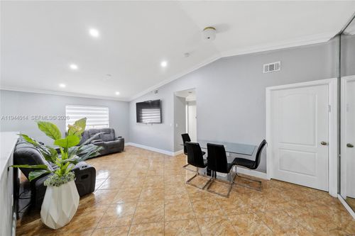 201-11025 W Okeechobee Rd, Hialeah Gardens, FL, 33018 | Card Image