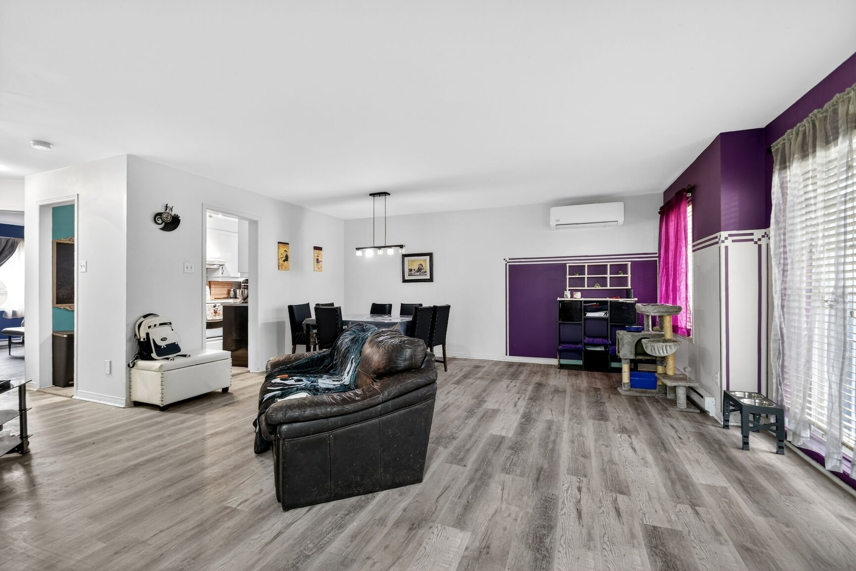Residential in Sainte-Marthe-sur-le-Lac 2