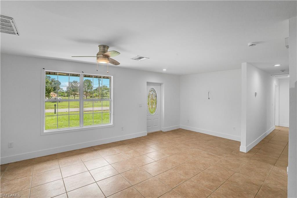 Residential in LEHIGH ACRES 5