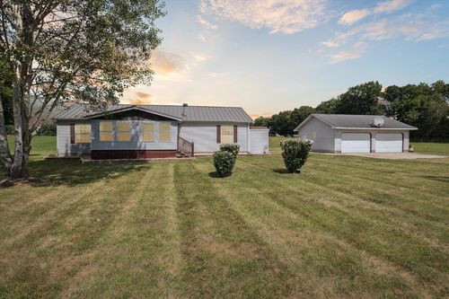 15646 M 60, Vandalia, MI, 49095-9549 | Card Image