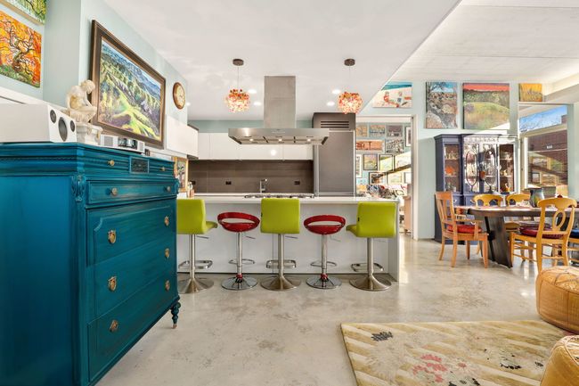 UNIT-2S - 2041 W Roscoe St, Condo with 3 bedrooms, 2 bathrooms and 1 parking in CHICAGO IL | Image 11
