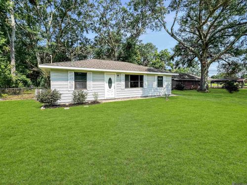 1477 Nichols St, Baker, LA, 70714-2951 | Card Image