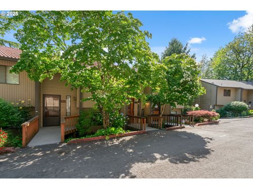 2818 Treetop Ln, West Linn, OR, 97068-2529 | Card Image