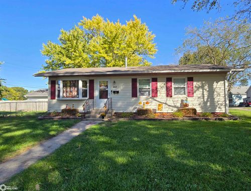 512 Grove St, Webster City, IA, 50595-1223 | Card Image