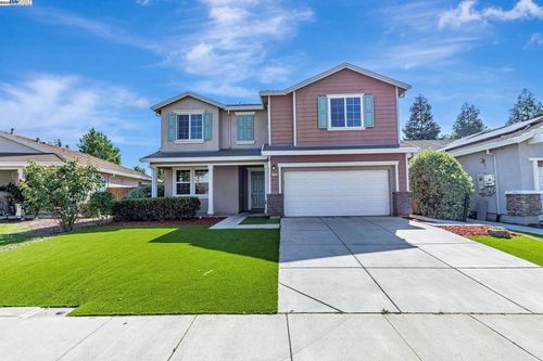 113 Silver Bell Way, Oakley, CA, 94561 | Card Image