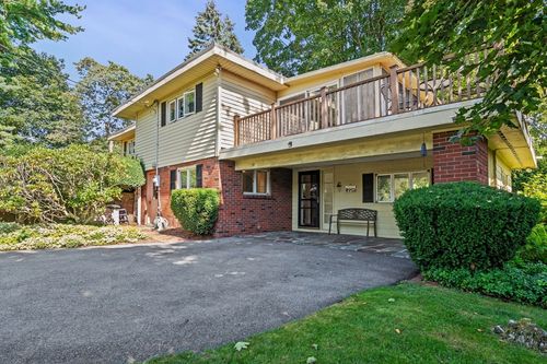 37 Peach Highlands, Marblehead, MA, 01945-2537 | Card Image