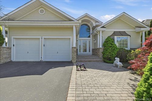 65 Redan Dr, Smithtown, NY, 11787-4459 | Card Image