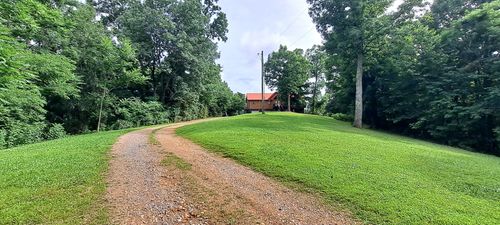 1027 Garland Hollow Rd, Pegram, TN, 37143-9401 | Card Image