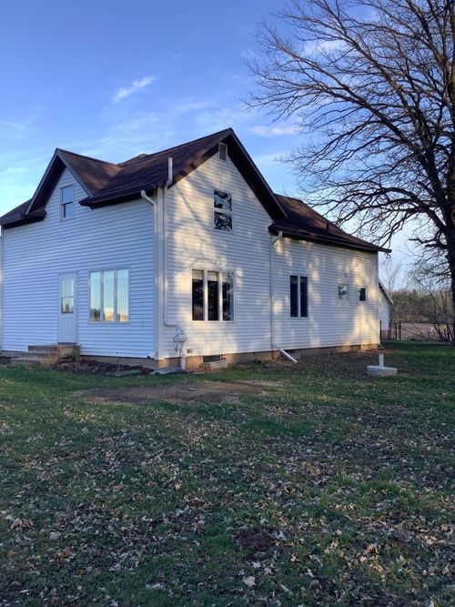 1681 4 1/2 Ave, Hillsdale, WI, 54733-9420 | Card Image