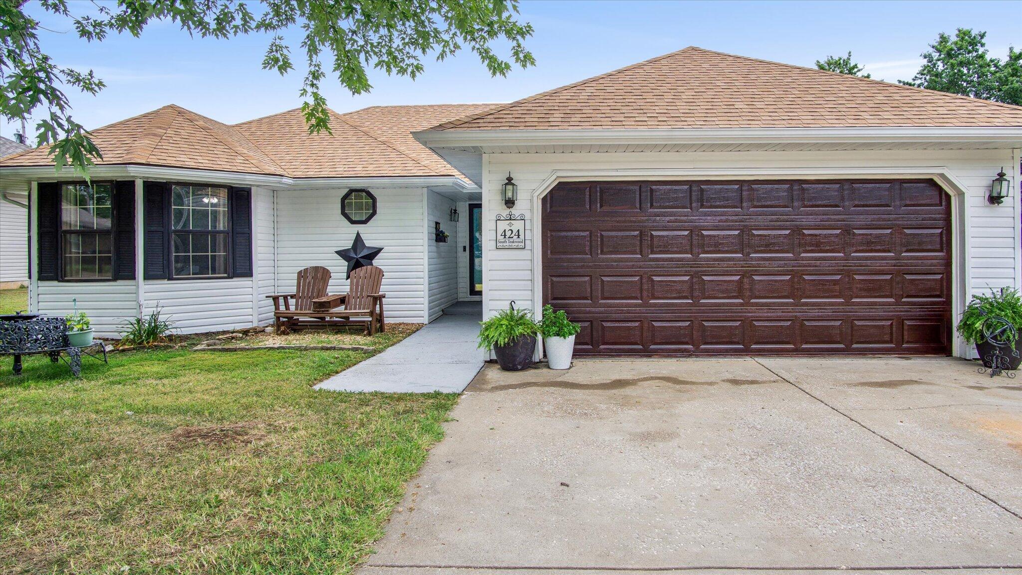 Teakwood Ave, Republic, MO 65738