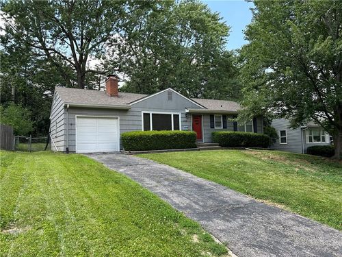 6708 Woodward St, Overland Park, KS, 66204-1245 | Card Image