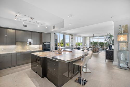 301-701 Se 21st Ave, Deerfield Beach, FL, 33441-6010 | Card Image