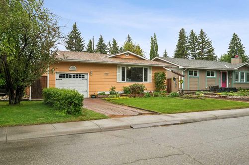 1403 104 Avenue Sw, Calgary, AB, T2W0A7 | Card Image