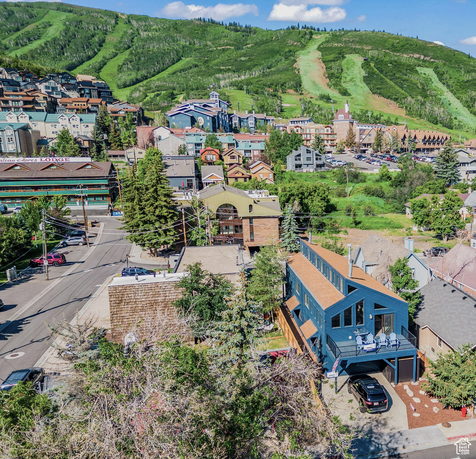 1313 Park Ave, For Sale in Park City Zoocasa