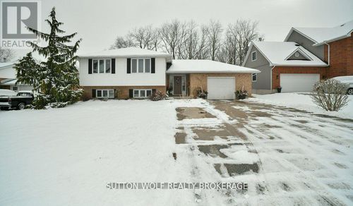 107 Mckellar St, Glencoe, ON, N0L1M0 | Card Image