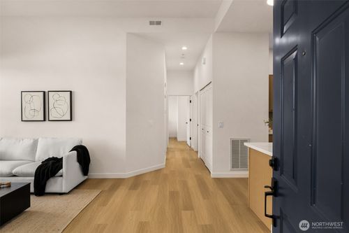 14-1-5235 164th Ave Se, Bellevue, WA, 98006-5704 | Card Image