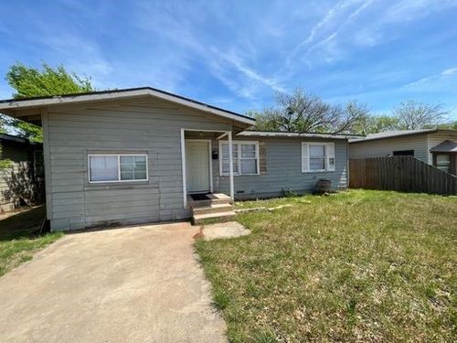 725 Shelton St, Abilene, TX, 79603-5826 | Card Image