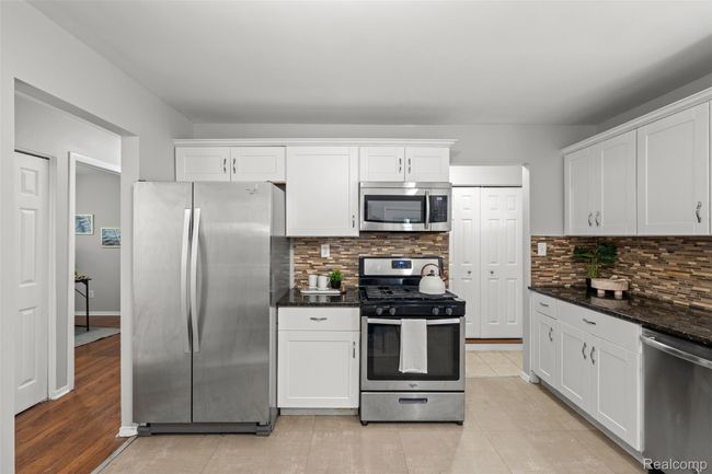 339 shotka st_058.jpg | Image 9