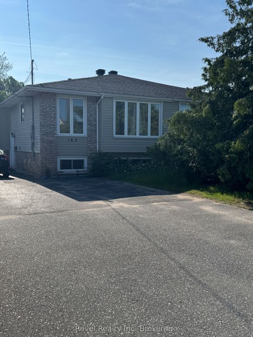162 Princess St E, North Bay, ON, P1B1P7 | Card Image