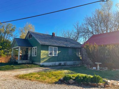 Front view of house. | Image 1