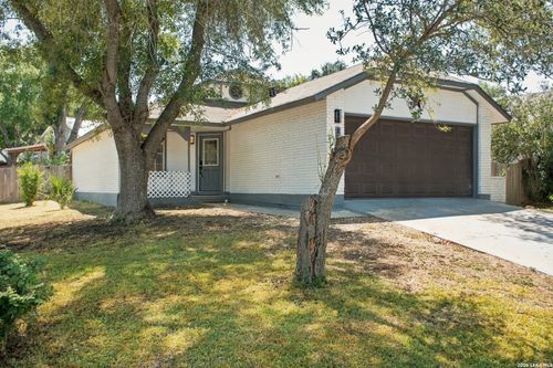 12062 Stoney Xing, San Antonio, TX, 78247-3453 | Card Image