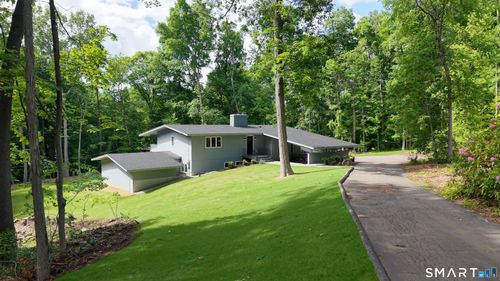 49 Millstone Rd, Glastonbury, CT, 06033-2517 | Card Image