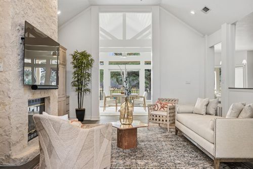 700 Shadow Hl, Horseshoe Bay, TX, 78657-5601 | Card Image