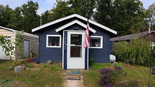 16920 6th St, Wellston, MI, 49689-9307 | Card Image