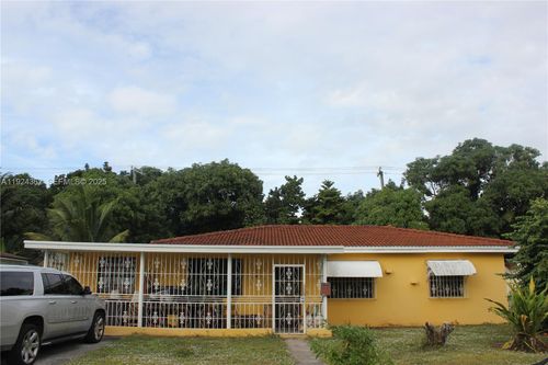 3135 Nw 82nd St, Miami, FL, 33147-4743 | Card Image