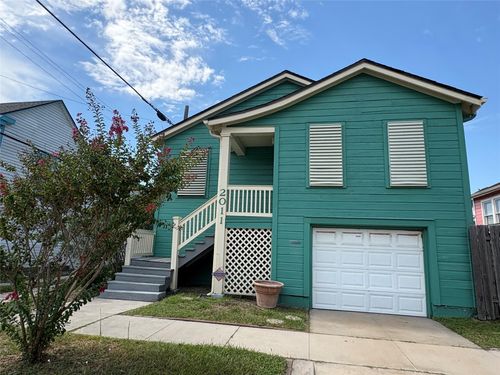 2011 33rd St, Galveston, TX, 77550-7501 | Card Image