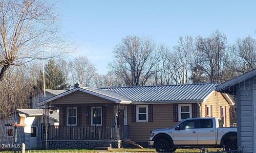 8935 Hunters Valley East Rd, Dungannon, VA, 24245-3705 | Card Image