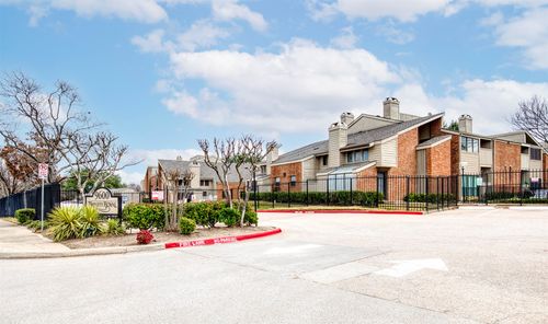 apt-302-9600 Royal Ln, Dallas, TX, 75243-7660 | Card Image