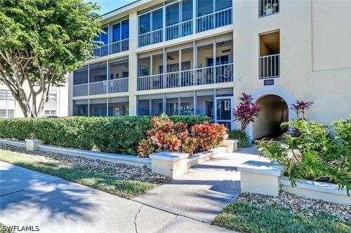 301-1051 3rd St S, NAPLES, FL, 34102-7039 | Card Image